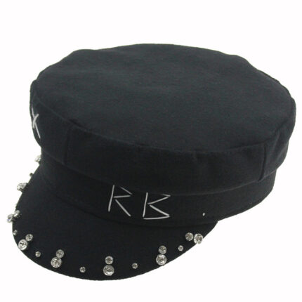 Béret de laine à la mode
